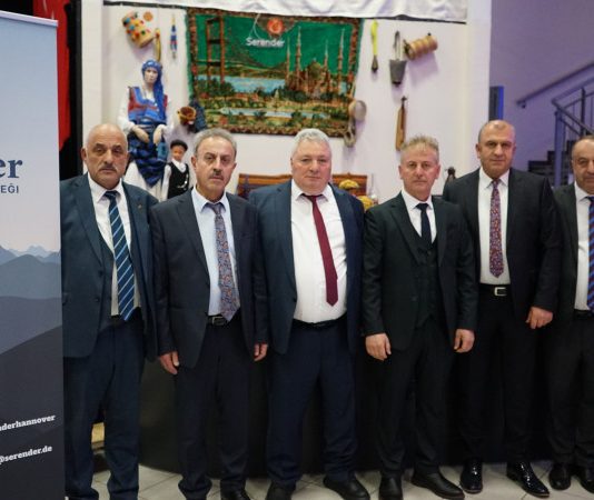 Hanover’de Serender Trabzonlular Derneği Coşkulu Bir Törenle Kuruldu