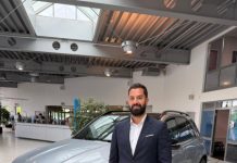 HAMBURG’DA MERCEDES’E TÜRK İLGİSİ BÜYÜYOR HAMBURG’DA MERCEDES’E TÜRK İLGİSİ BÜYÜYOR